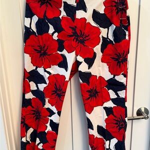 Tommy Hilfiger Red and Black Floral Capris Size 16